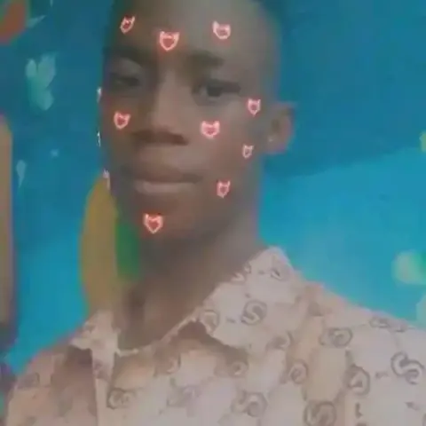 Simon flex – owo cover